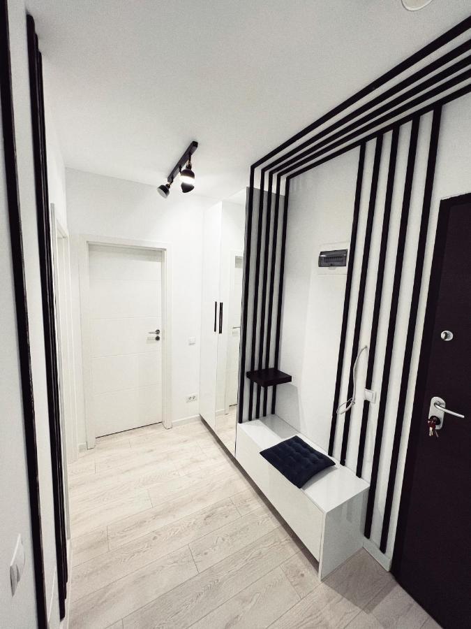 Larimar Apartment Bucarest Esterno foto
